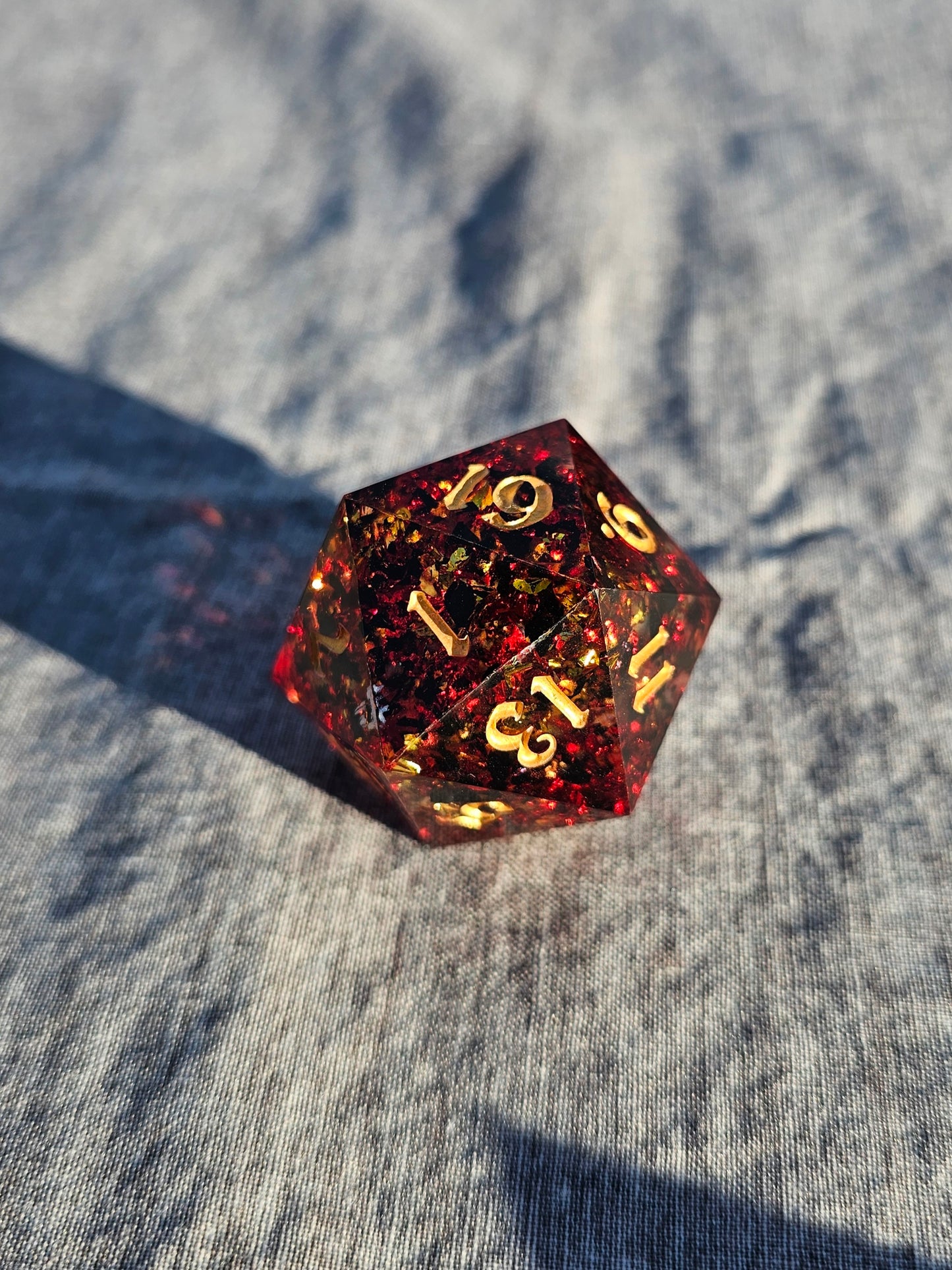 Volcanic Flakes Jumbo D20