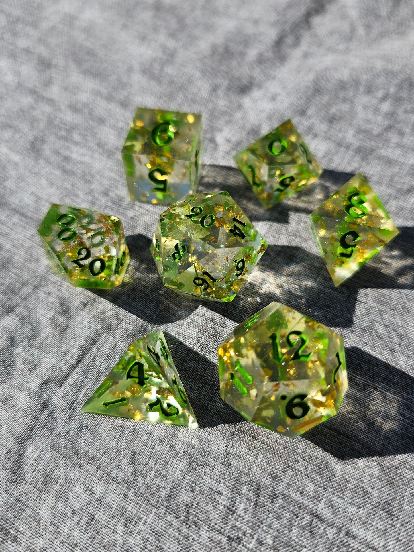Four-Leaf Clover Dice Set