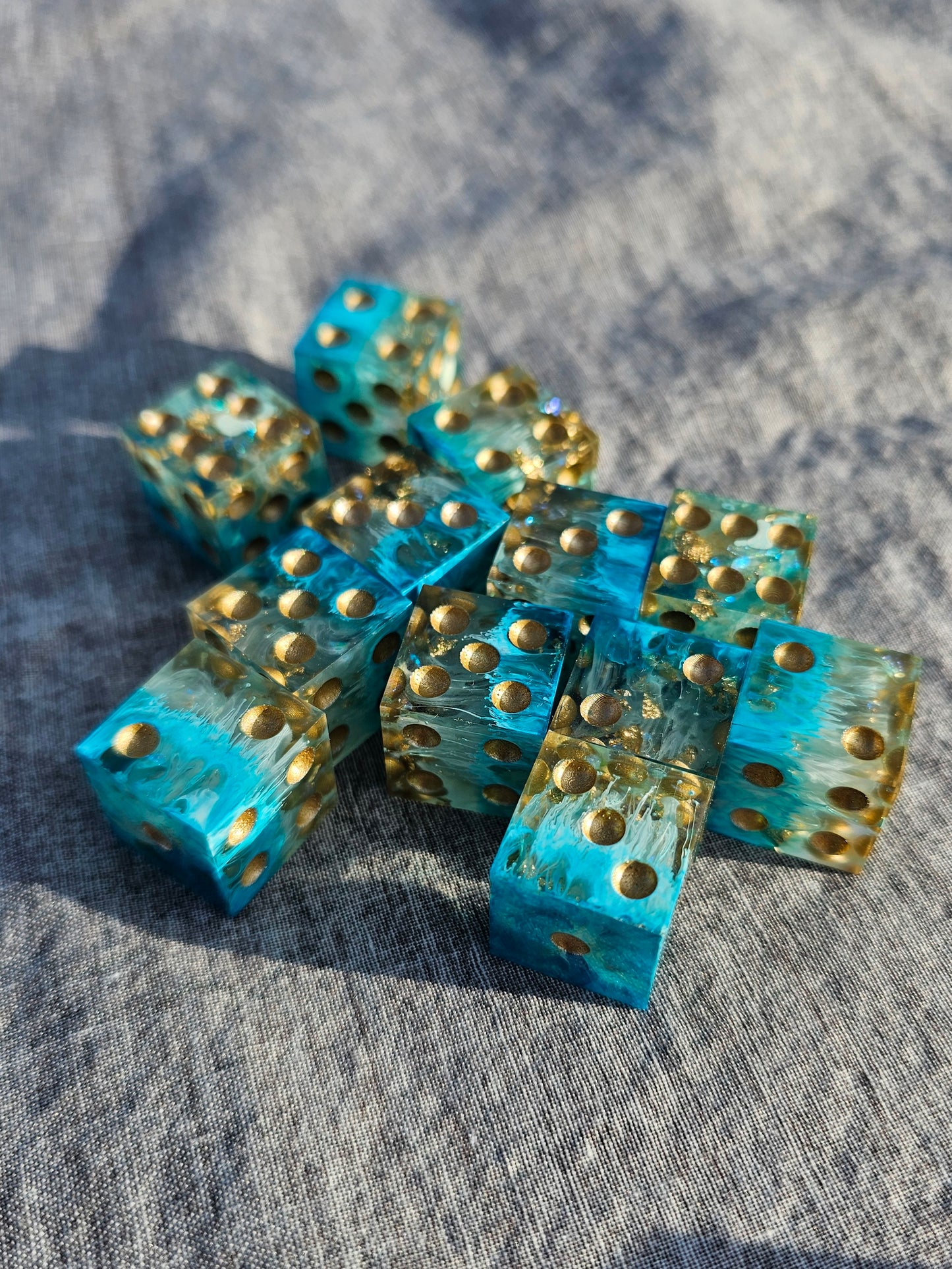 Gold & Mists Six-Sided Dice Set